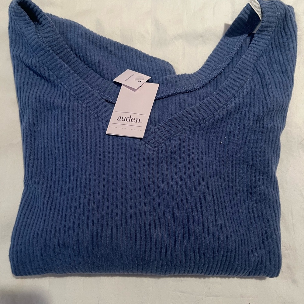 NWT Auden Women's V-Neck Cropped Sleep Top